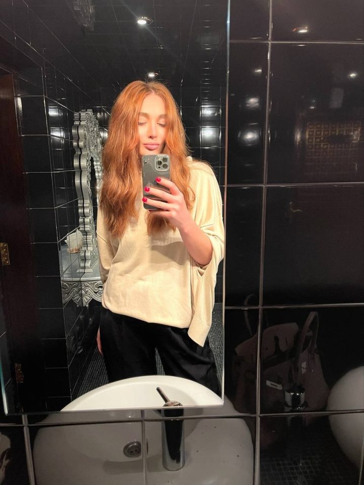 Amelia — photo 6