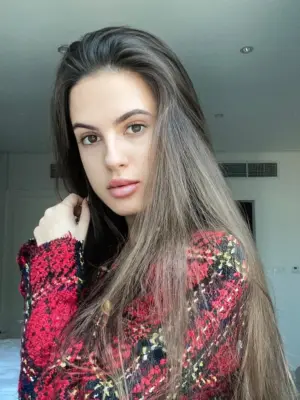 Emma — profile with photos