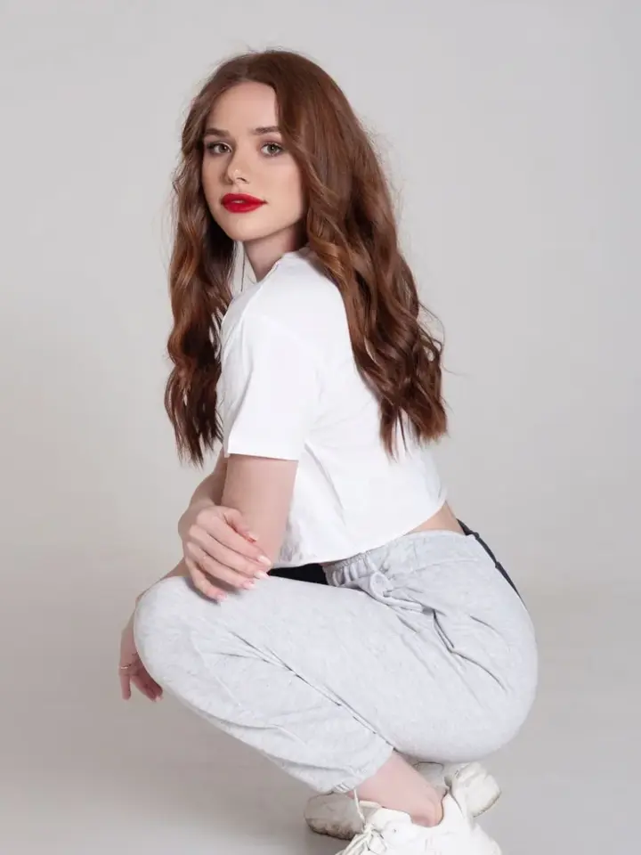 Arina — photo 1