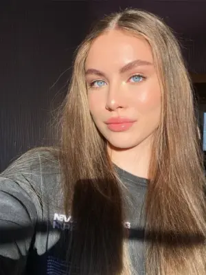 Leyla — profile with photos