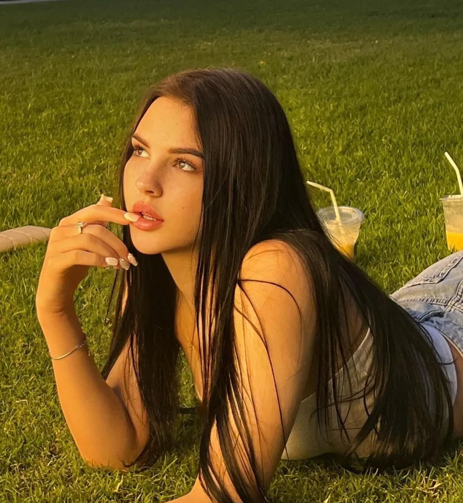 Natalyya — profile with photos