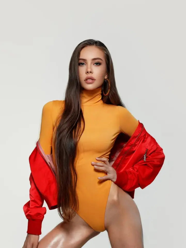 Selena — photo 2