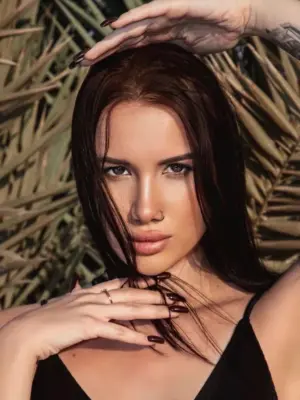 Elina — profile with photos