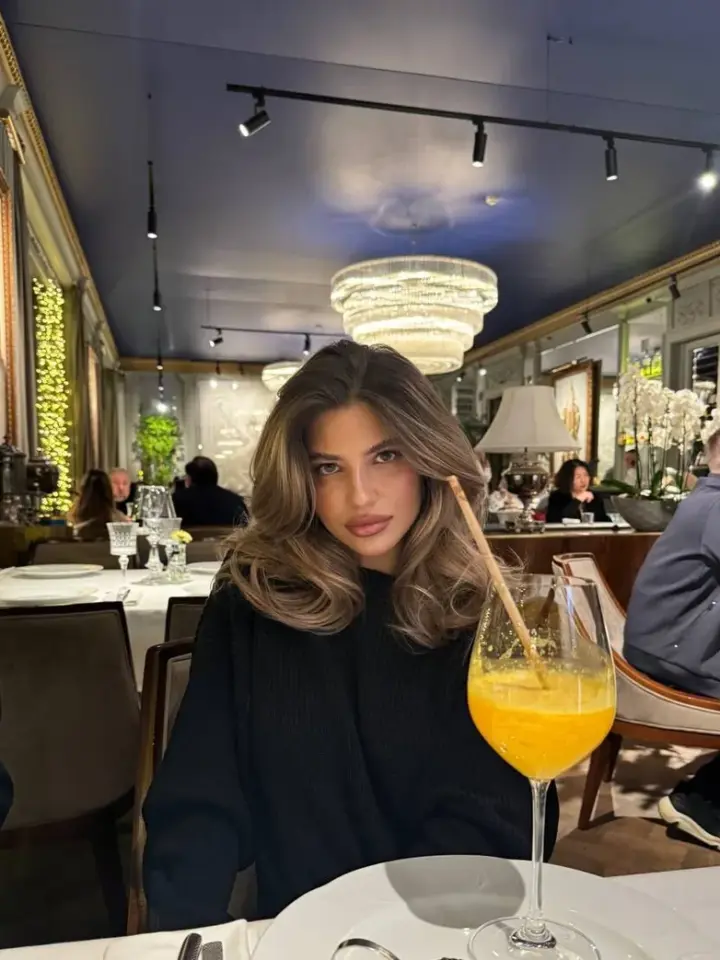 Louisa — photo 1