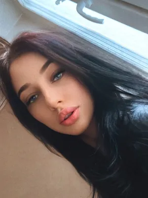 Larisa — profile with photos