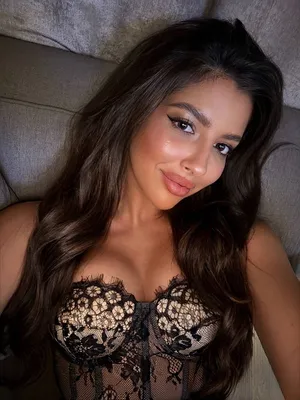 Mariam — profile with photos